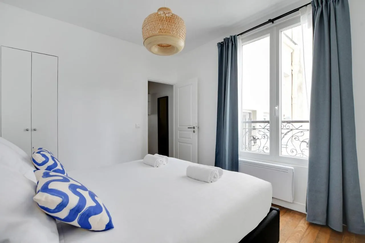 Appartement Spacieux -1Bdr/4P -Le Bas Montmartre Paris 0*,  Frankrig