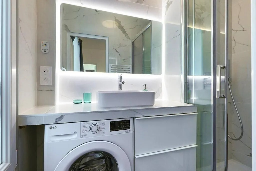 Appartement Spacieux -1Bdr/4P -Le Bas Montmartre Paris